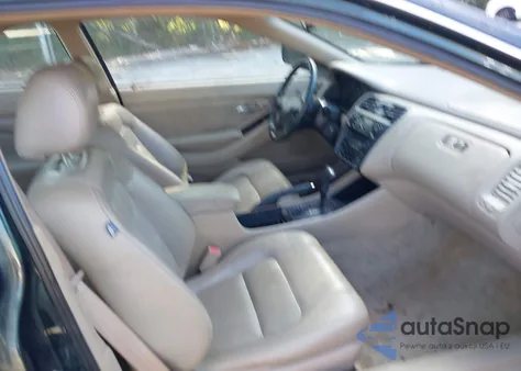 2000 Honda Accord 3.0 Ex из США, поврежденный, VIN 1HGCG2255YA044967